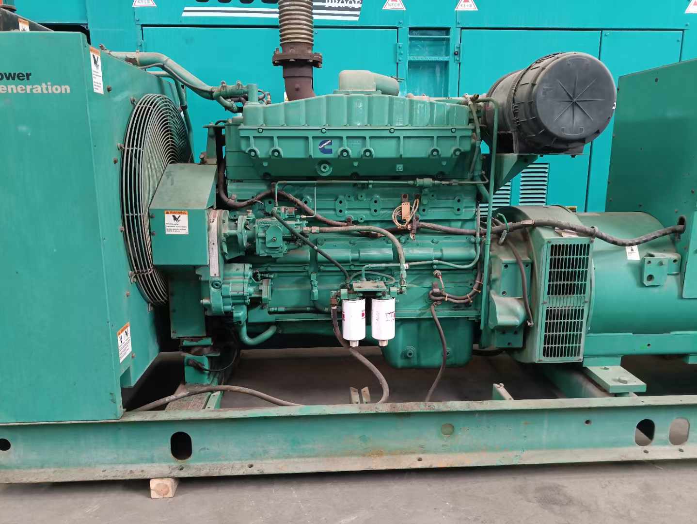 红塔过载会对 600kW 柴油发电机组造成哪些损害？